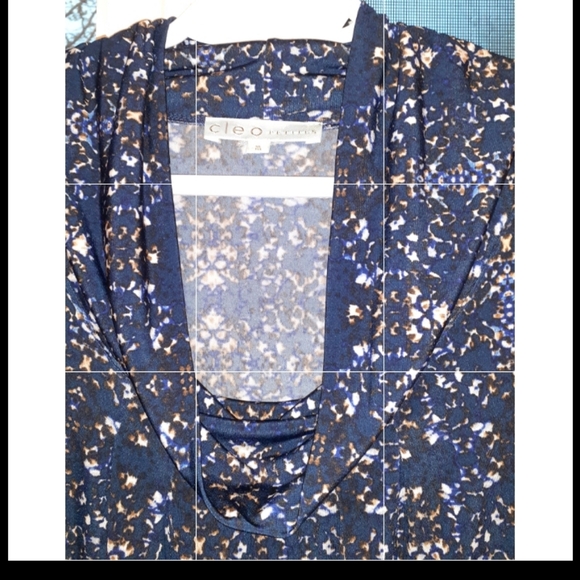 3/$25 Cowl neck sleeveless top. - Picture 2 of 3